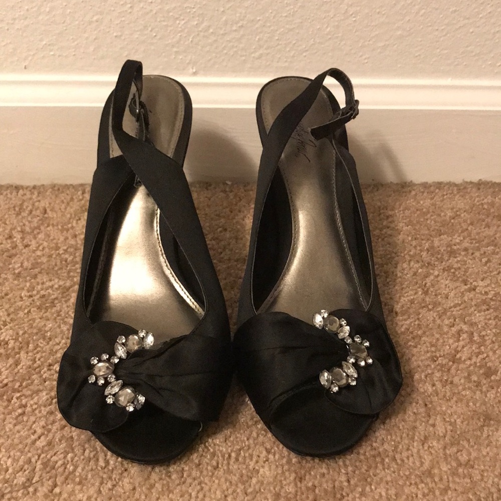 Black formal heels